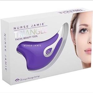 Nurse Jamie Triangle Facial Tool